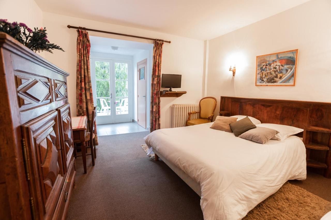 Chez Bouchet Hotell Licq-Athérey Exteriör bild